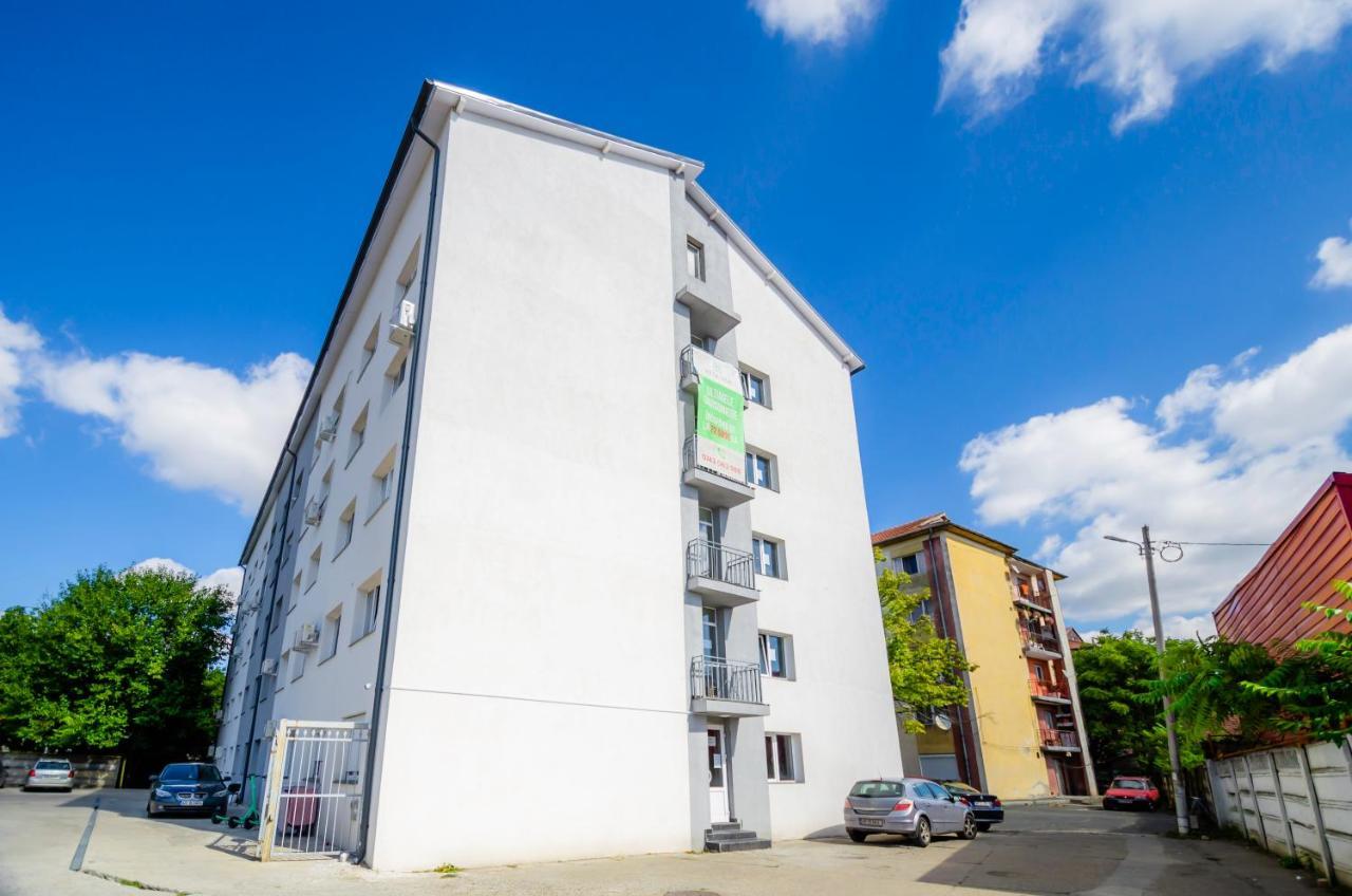 Apartament Cu O Camera Arad Exterior photo